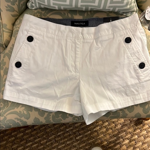 Nautica Pants - NWT Nautica White Shorts Tailored Cotton Blend Size 4